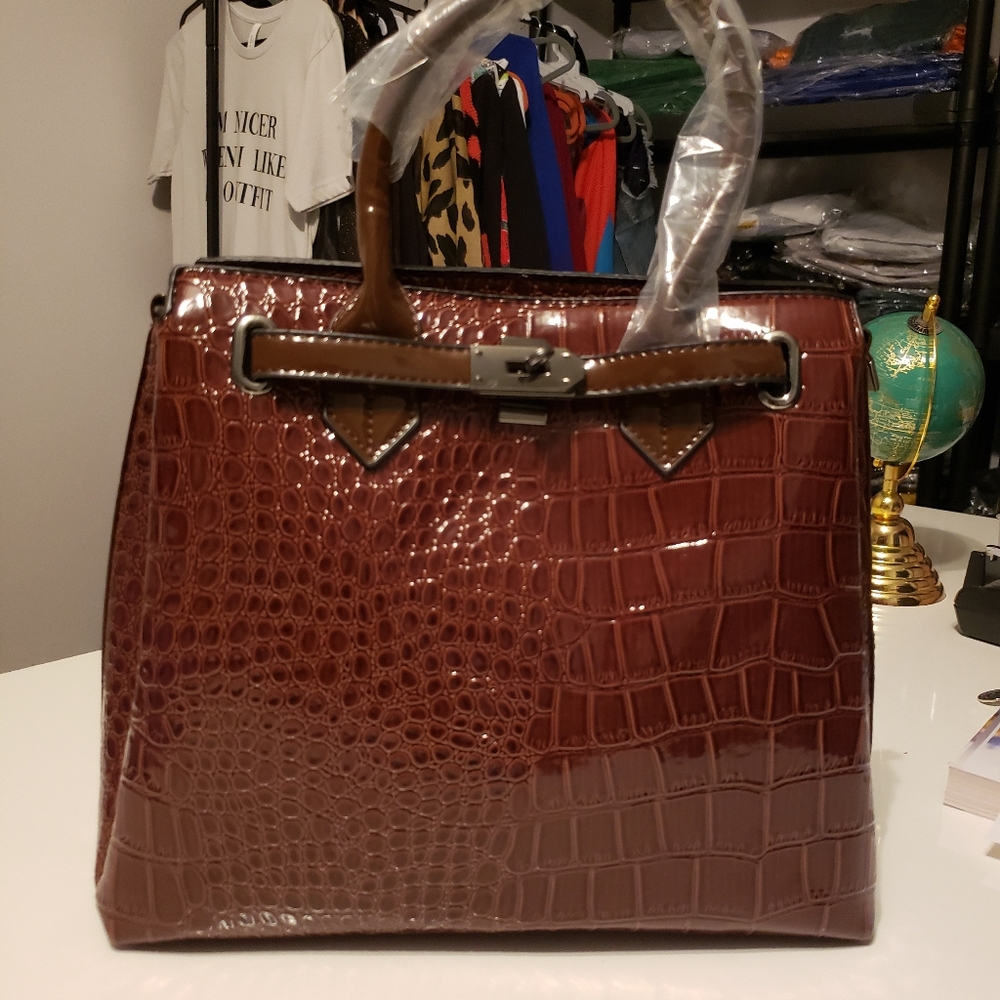 Handbag - Picture 2 of 4